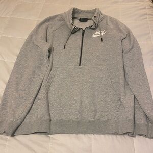 Nike women’s half zip sweatshirt